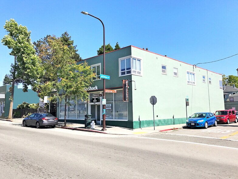 1652 University Ave, Berkeley, CA à vendre - Photo du bâtiment - Image 2 de 14