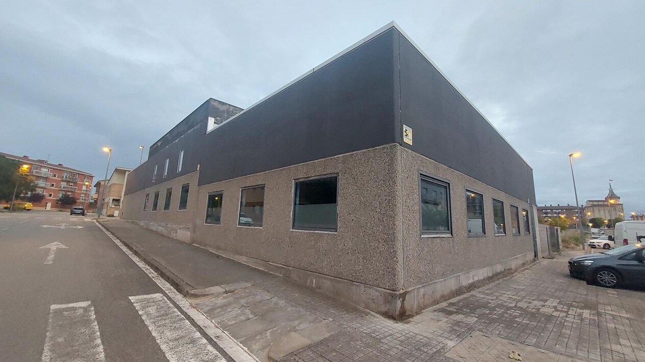 Retail in Cervera, Lérida for sale Primary Photo- Image 1 of 22