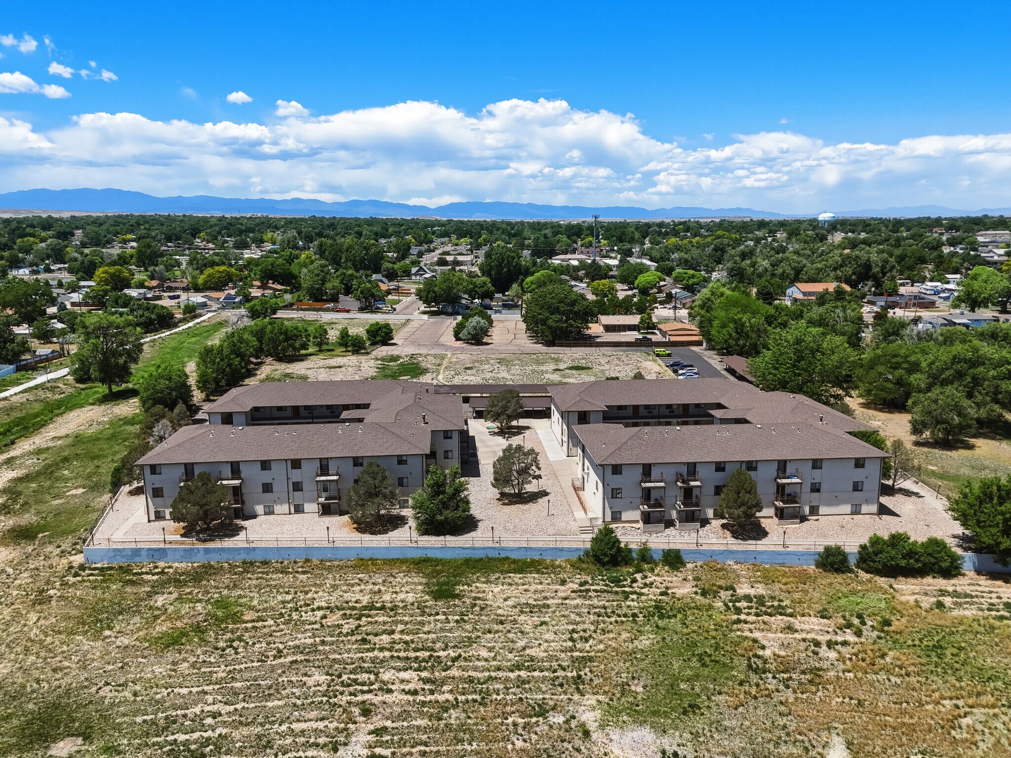 2330-2340 Acero Ave, Pueblo, CO à vendre Photo principale- Image 1 de 8