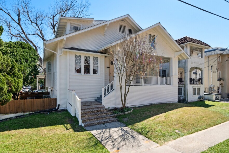 2039 Calhoun St, New Orleans, LA à vendre - Photo principale - Image 2 de 36