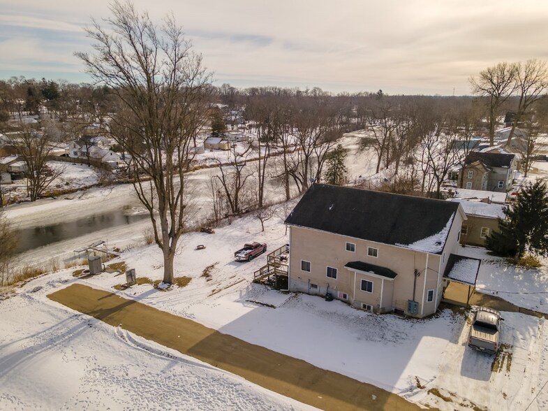 204 S Mill St, Albany, WI à vendre - Photo du bâtiment - Image 1 de 21
