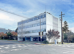 2000 Hearst Ave, Berkeley, CA for lease Building Photo- Image 2 of 15