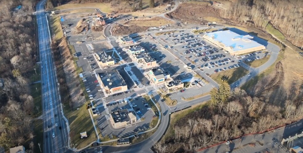 Winslow Gate Road, Poughkeepsie, NY à vendre - Photo du bâtiment - Image 1 de 32