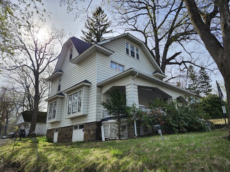 1392 Pocono Blvd, Mount Pocono, PA à vendre - Photo principale - Image 1 de 9