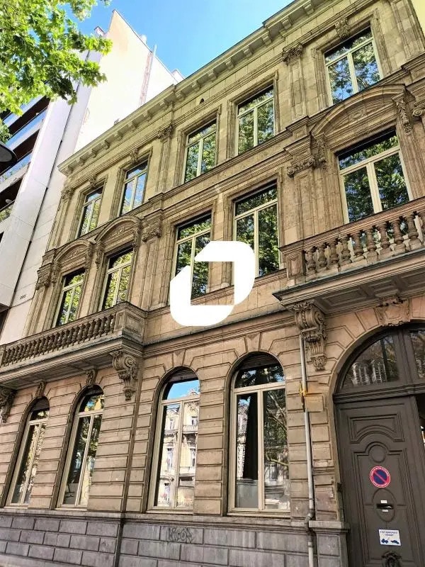 Office in Lille for lease Building Photo- Image 1 of 9