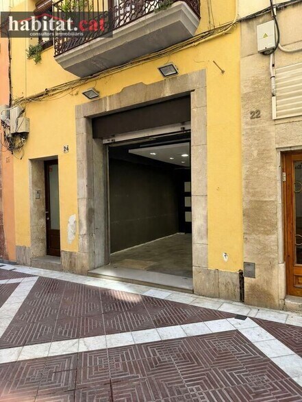 Commerce de détail dans Vilanova i la Geltrú, Barcelona à louer - Photo du bâtiment - Image 2 de 4