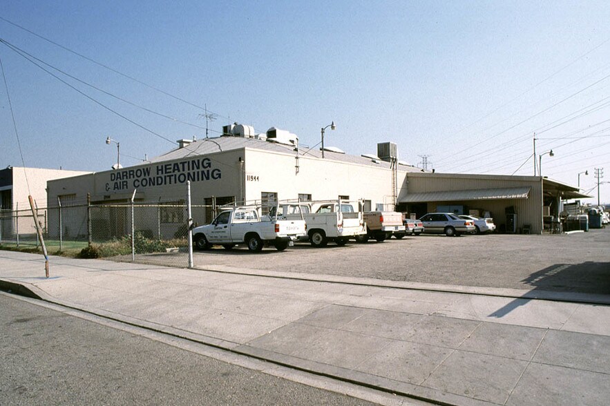 11944 Valerio St, North Hollywood, CA à louer - Photo du bâtiment - Image 2 de 8