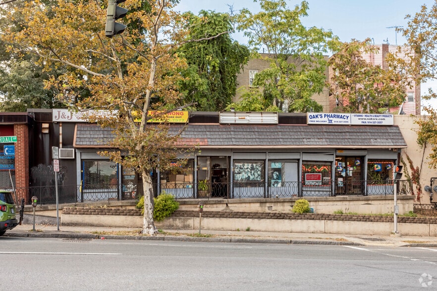 425 Riverdale Ave, Yonkers, NY à louer - Photo du bâtiment - Image 2 de 3