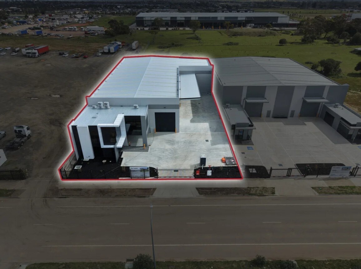41 Volk Rd, Cranbourne West for lease Building Photo- Image 1 of 5