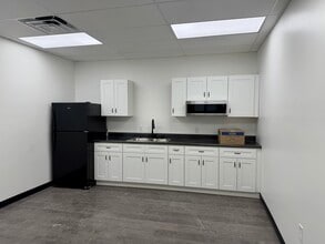 2909 E Oakland Ave, Johnson City, TN à louer Photo intérieure- Image 1 de 8