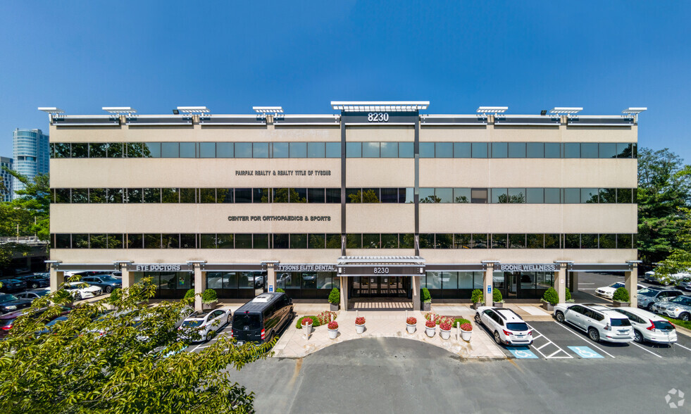 8230 Boone Blvd, Vienna, VA for sale - Building Photo - Image 1 of 12