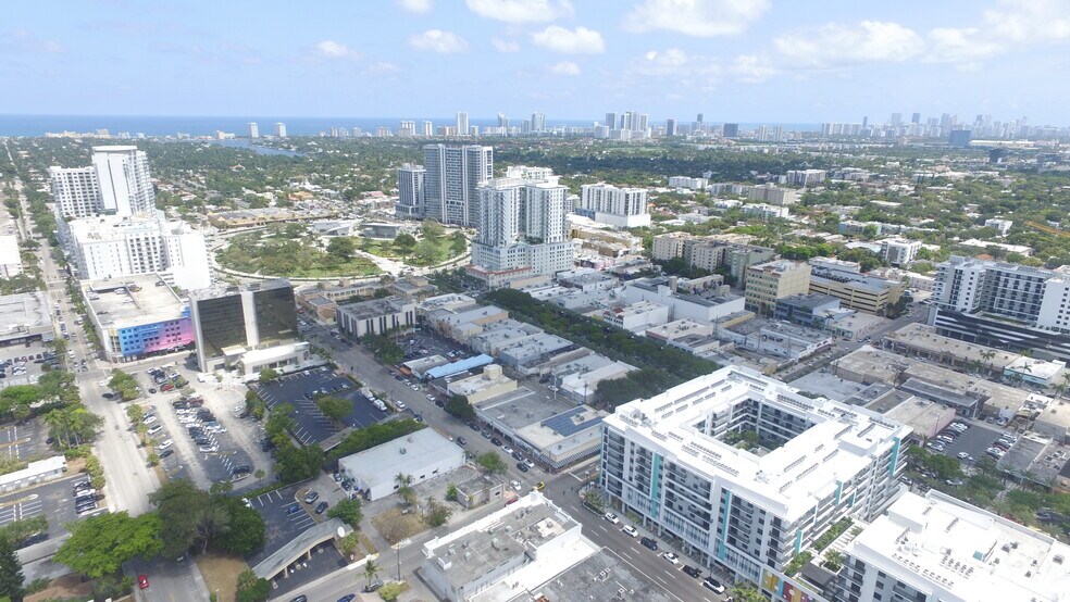 1946 Tyler St, Hollywood, FL à vendre - Photo du bâtiment - Image 2 de 19