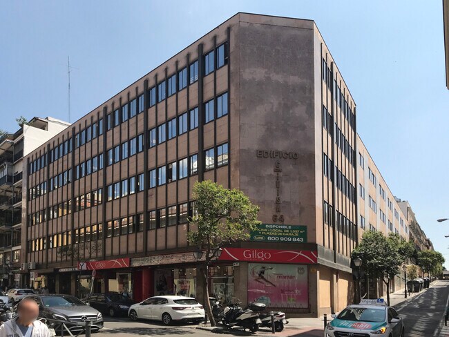 Plus de détails pour Calle de San Bernardo, 64, Madrid - Bureau à louer