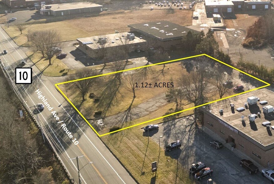 1289 Highland Ave, Cheshire, CT à vendre - Photo du bâtiment - Image 1 de 4