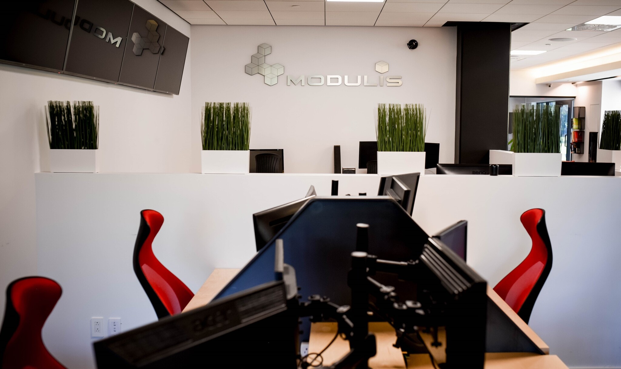 2727 Rue Saint-Patrick, Montréal, QC for lease Interior Photo- Image 1 of 1