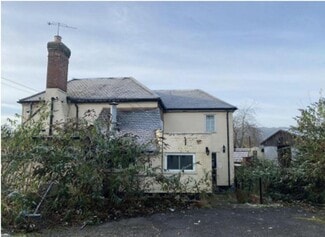 Plus de détails pour 5 Derehams Ln, High Wycombe - Commerce de détail à vendre