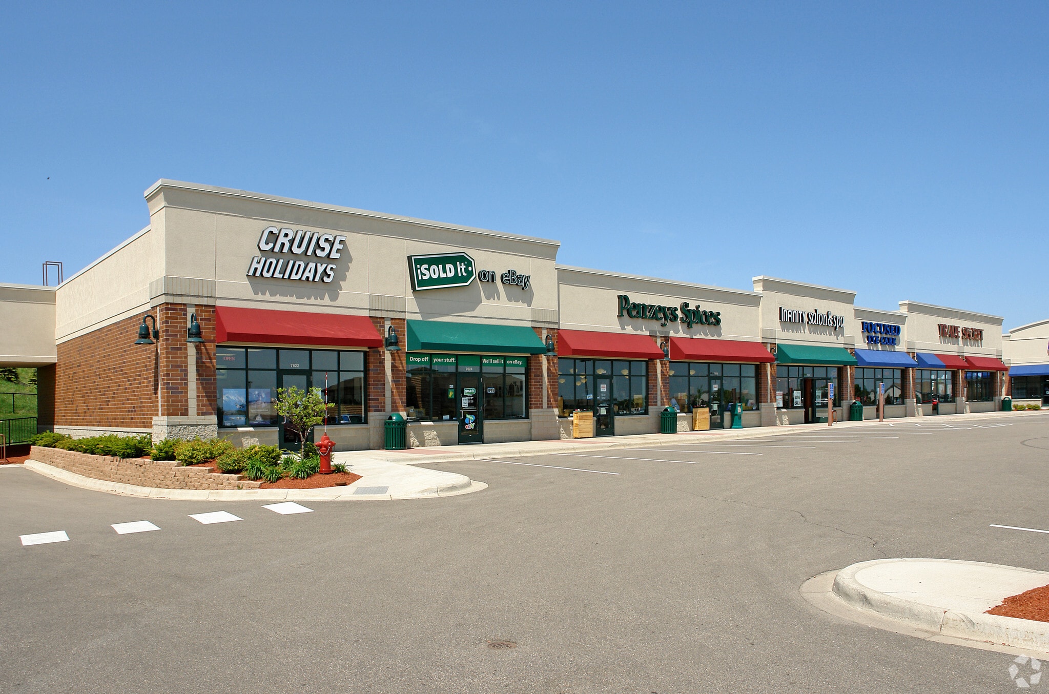 7622-7636 160th St W, Lakeville, MN for lease Building Photo- Image 1 of 8