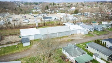 135 Kensington Ave, Zanesville, OH for lease Interior Photo- Image 2 of 27