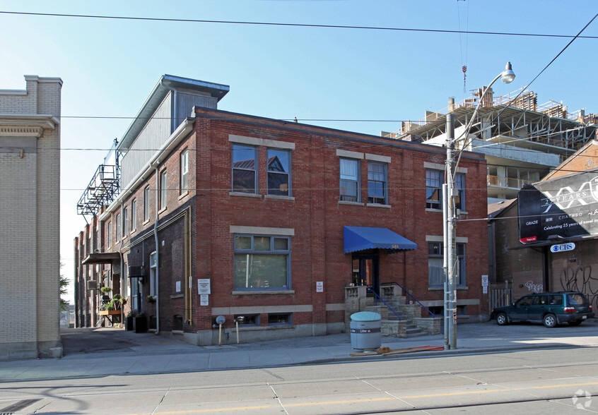 535 Queen St E, Toronto, ON for lease - Building Photo - Image 3 of 4