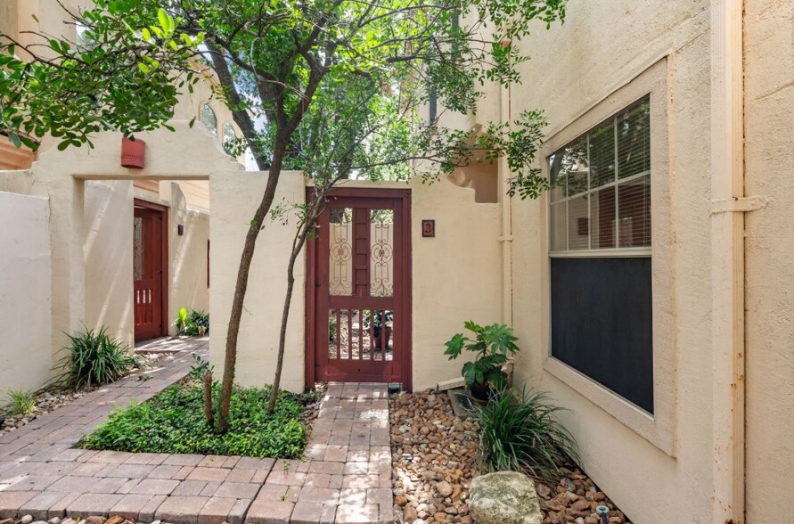 207 Grandview Pl, San Antonio, TX à vendre - Photo du bâtiment - Image 2 de 18