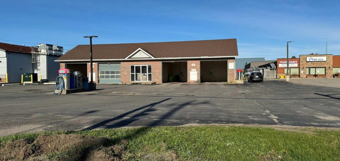 763 Great Northern Rd, Sault Ste. Marie, ON à vendre Photo principale- Image 1 de 1
