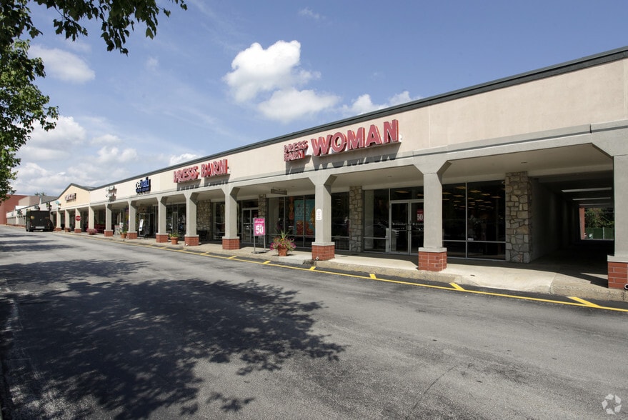 115-125 E Swedesford Rd, Wayne, PA for lease - Building Photo - Image 2 of 14
