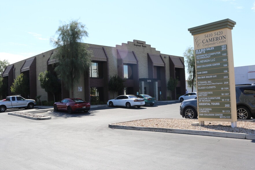 5410 Cameron St, Las Vegas, NV à louer - Photo du bâtiment - Image 2 de 9