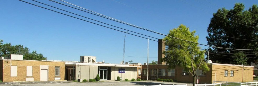 330 Roland Ave, Owenton, KY à vendre - Photo du bâtiment - Image 2 de 6