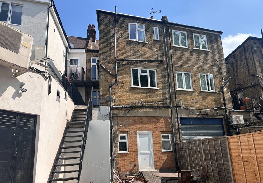 529-529B Finchley Rd, Londres à vendre - Photo du bâtiment - Image 3 de 9