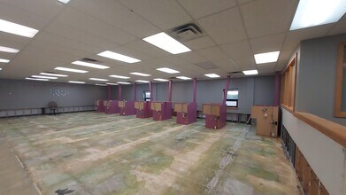 12420 W K 42 Hwy, Wichita, KS for sale Interior Photo- Image 2 of 8