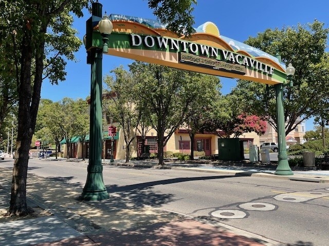 600 E Main St, Vacaville, CA for lease - Building Photo - Image 2 of 13