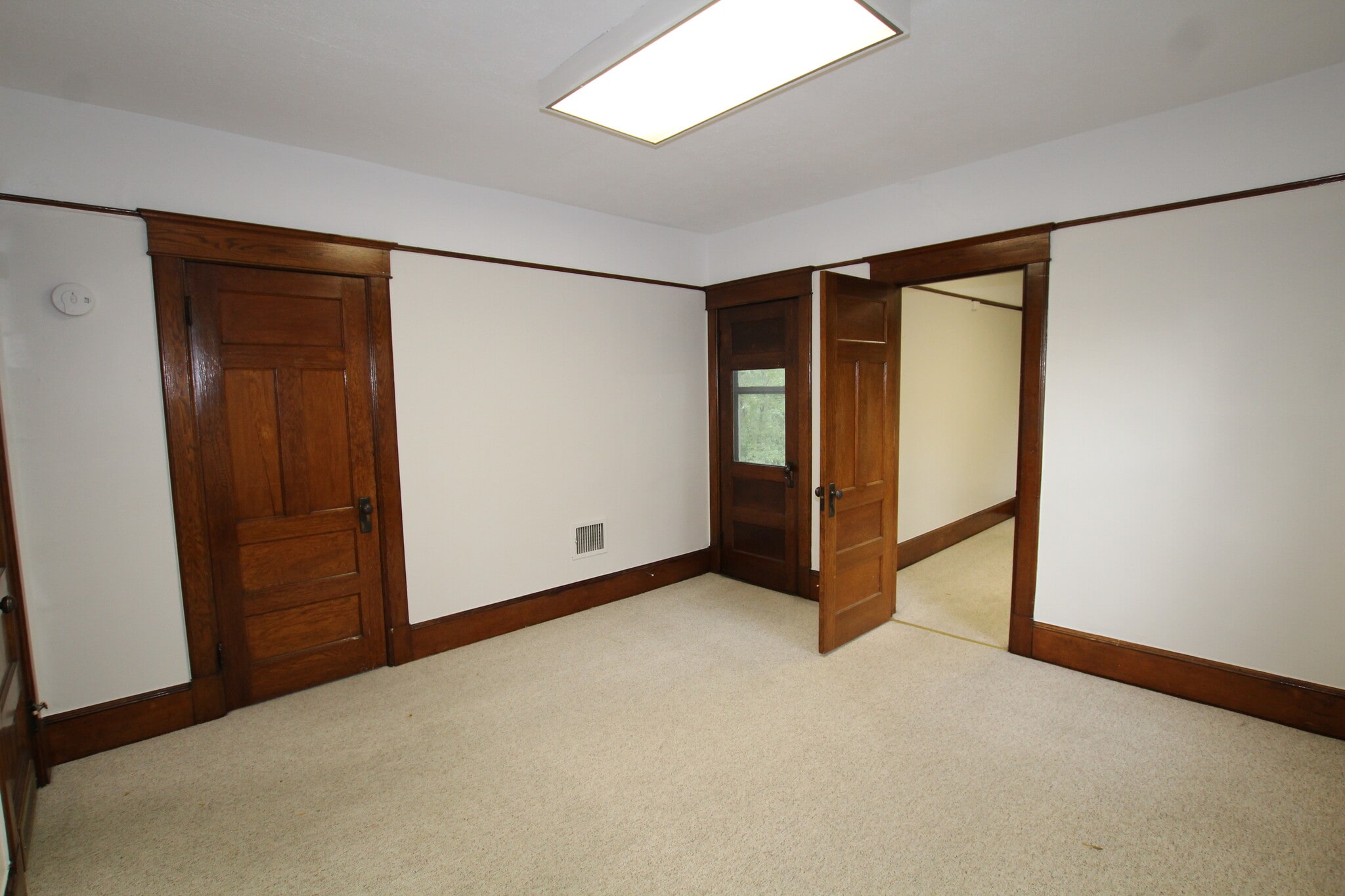 79 St James St, Kingston, NY for lease Interior Photo- Image 1 of 3