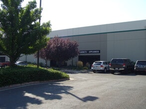740 E Freeport Blvd, Sparks, NV for lease Building Photo- Image 2 of 4