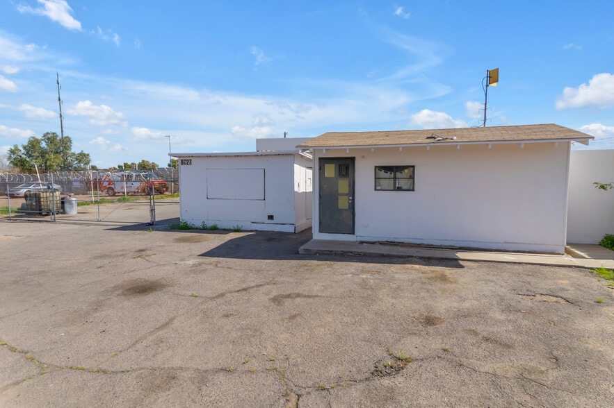 8027 S Avenida del Yaqui, Guadalupe, AZ for sale - Building Photo - Image 2 of 8
