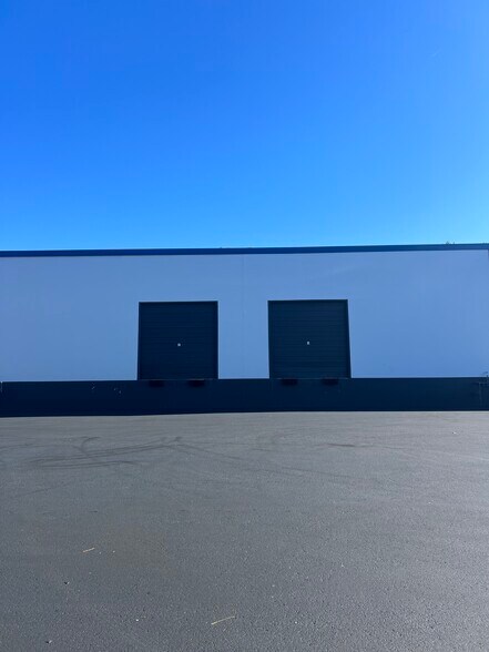 2260 Lithonia Industrial Blvd, Lithonia, GA à louer - Photo du bâtiment - Image 3 de 8