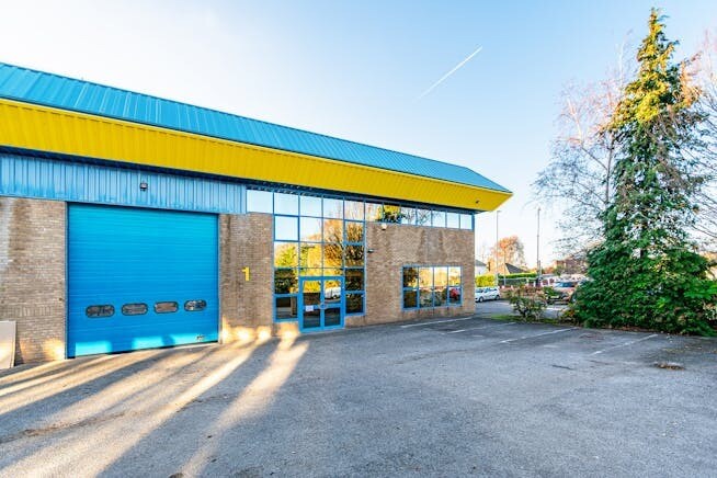 Upton Rd, Poole à louer - Photo du bâtiment - Image 1 de 2