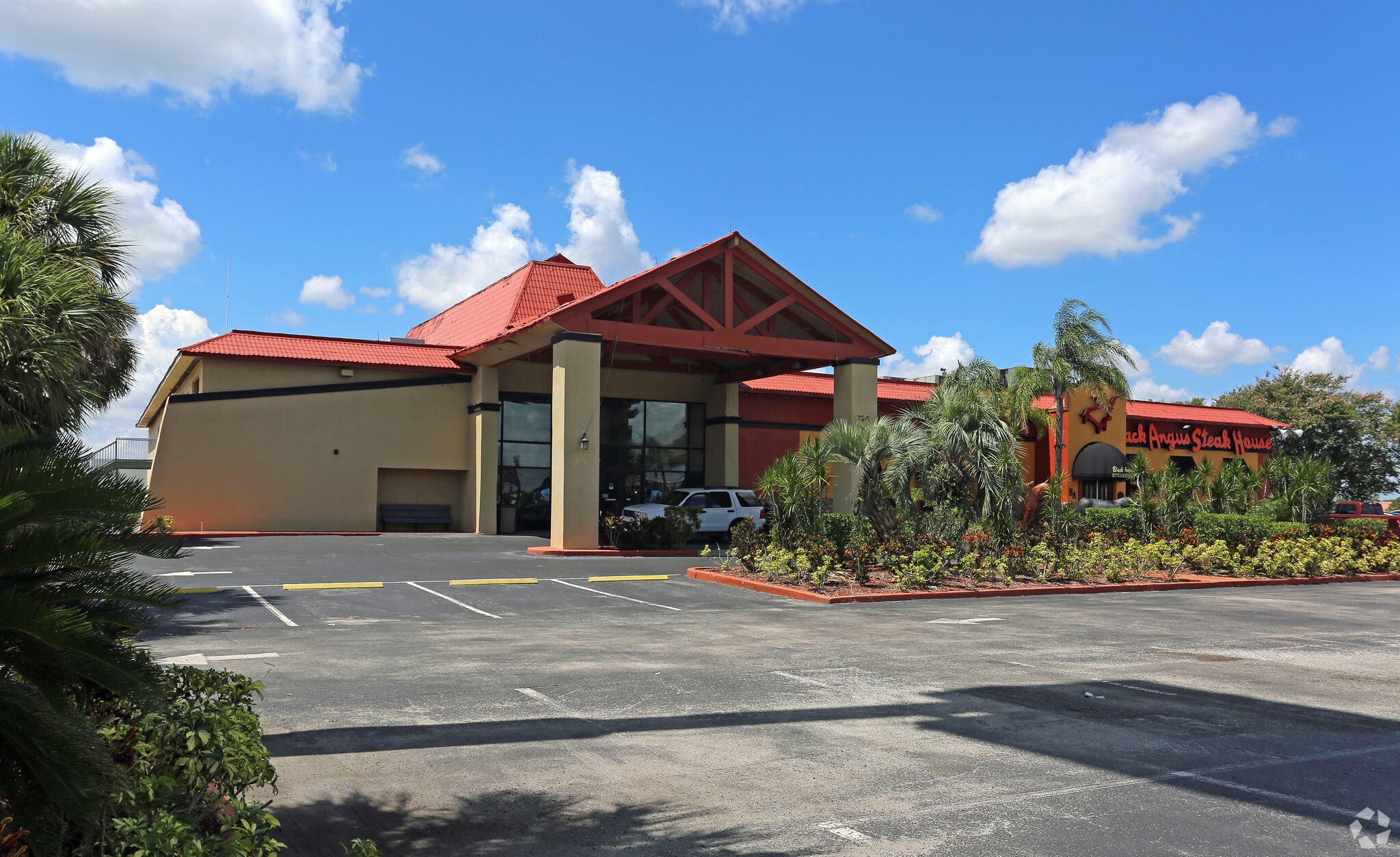 7516 W Irlo Bronson Memorial Hwy, Kissimmee, FL for lease Primary Photo- Image 1 of 24