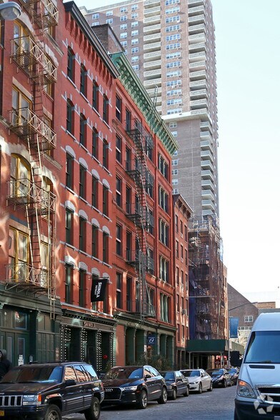 179 Franklin St, New York, NY à louer - Photo du bâtiment - Image 2 de 24