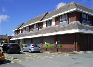 Plus de détails pour Ambrose Lloyd Centre, Mold - Commerce de détail à louer