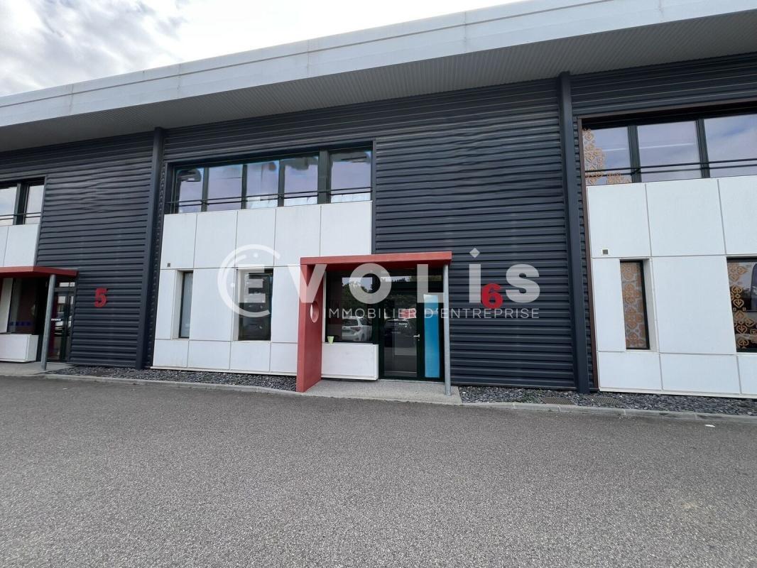 13 Rue De Savoie, Saint-Quentin-Fallavier for lease Building Photo- Image 1 of 18