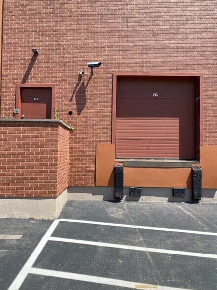 227 Main St, Burlington, VT à louer - Photo du bâtiment - Image 3 de 11