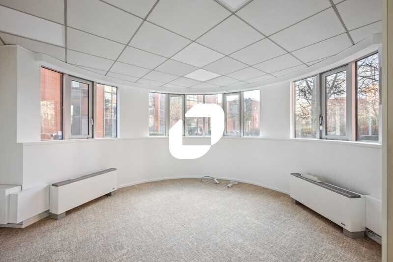 13-15 Rue Jeanne Braconnier, Meudon à louer - Photo du bâtiment - Image 1 de 26