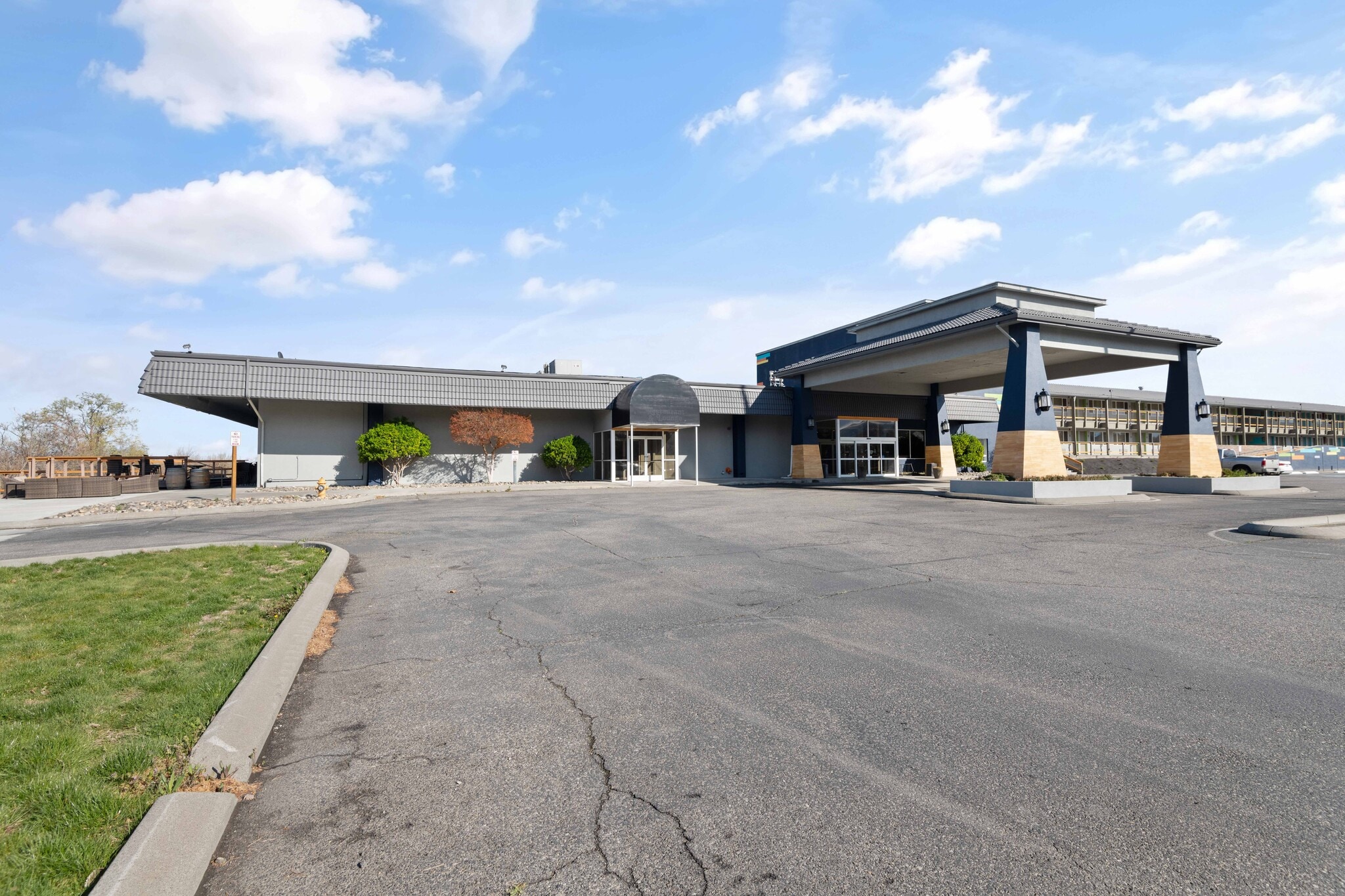 50 Comstock St, Richland, WA for lease Primary Photo- Image 1 of 16