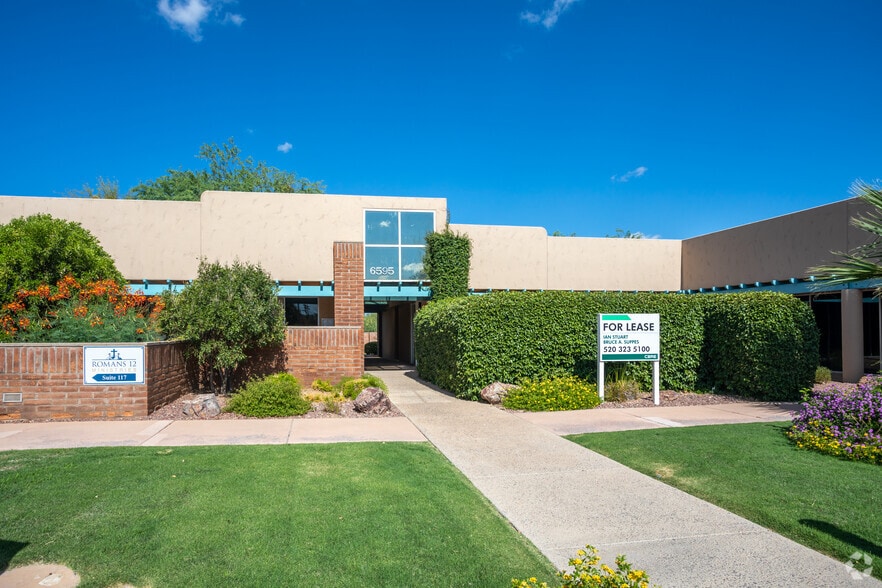 6595 N Oracle Rd, Tucson, AZ for lease - Building Photo - Image 2 of 7