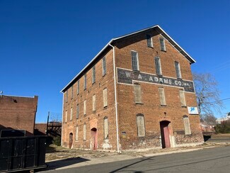 Plus de détails pour 100 West St, Oxford, NC - Industriel à vendre