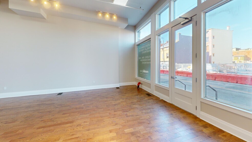 1822 Vine St, Cincinnati, OH à louer - Photo du bâtiment - Image 3 de 9