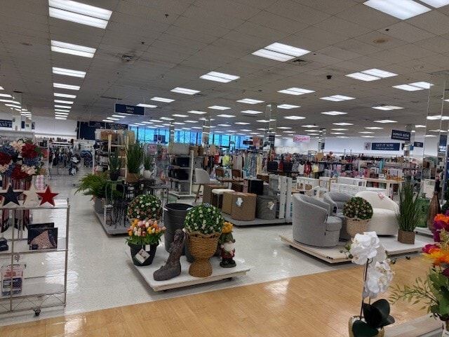 16051 S Dixie Hwy, Miami, FL for lease Interior Photo- Image 1 of 2