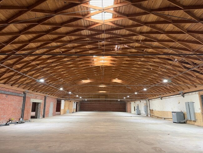 More details for 8001 Beach St, Los Angeles, CA - Industrial for Lease