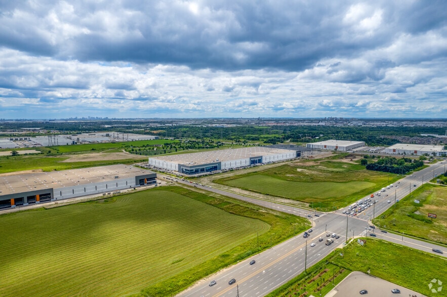 850 Gibraltar Rd, Vaughan, ON à louer - Aérien - Image 2 de 5