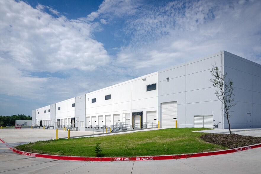 401 E Bardin Rd, Arlington, TX for lease - Building Photo - Image 3 of 5